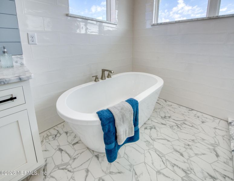Furnished interior view inside a new home in , Jacksonville Beach (Image 18).