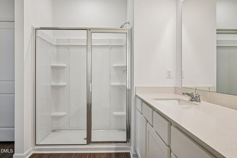 34-web-or-mls-W Crescent Mills Blvd-S311