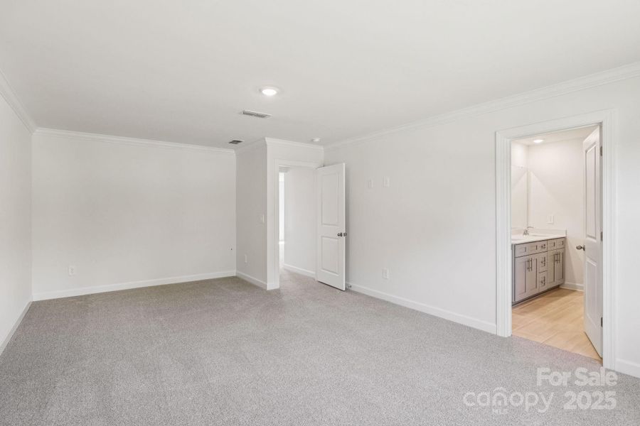 Spacious, unfurnished interior of a new home in Nelson's Creek, Mocksville (Image 13). Spacious, unfurnished interior of a new home in Nelson's Creek, Mocksville (Image 13).