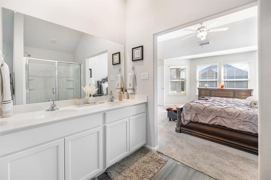 Furnished interior view inside a new home in Prairie Ridge at Goodland, Venus (Image 9). Furnished interior view inside a new home in Prairie Ridge at Goodland, Venus (Image 9).