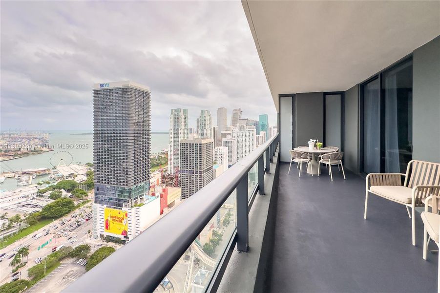 Exterior details and patio area of a home in , Miami (Image 2).