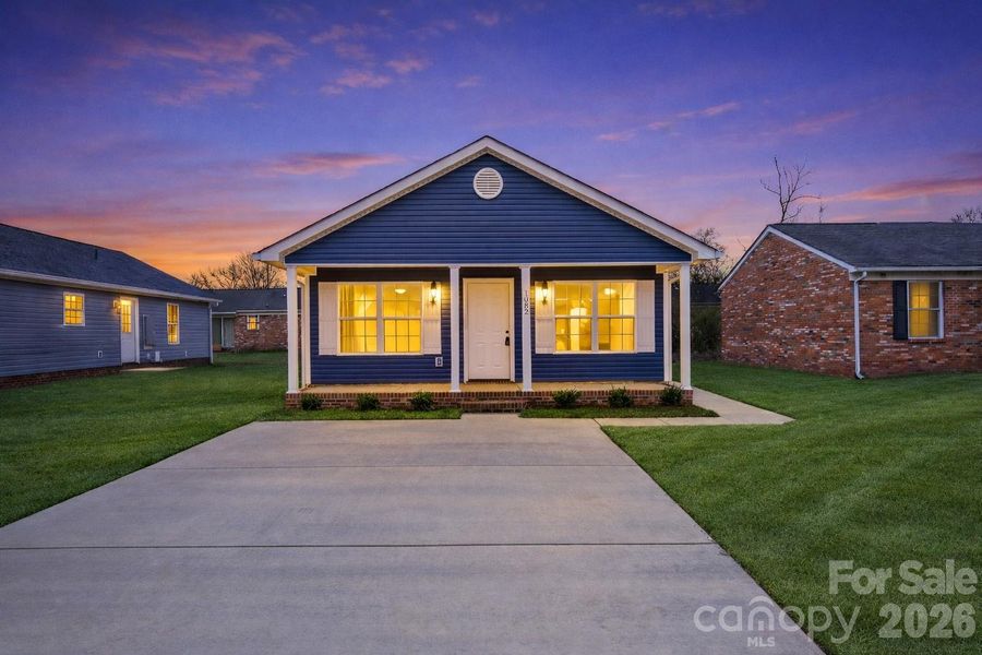 Welcome to 1082 Carolina Ave Ext! Welcome to 1082 Carolina Ave Ext!