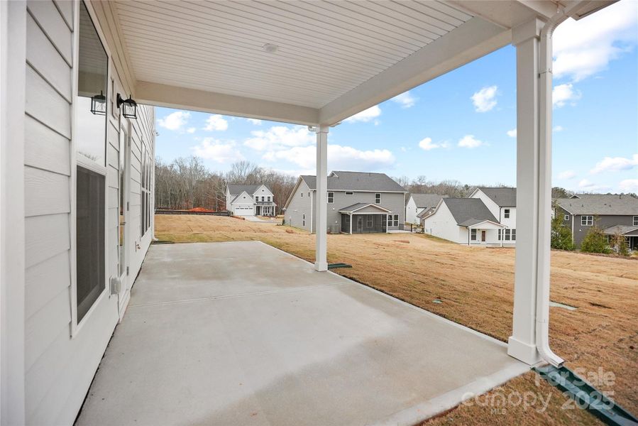 Exterior details and patio area of a home in Forest Creek, Waxhaw (Image 8).