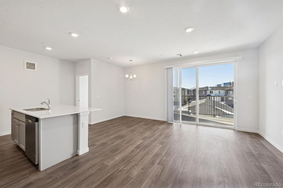 Spacious, unfurnished interior of a new home in Grand Vue at Interlocken, Broomfield (Image 14).