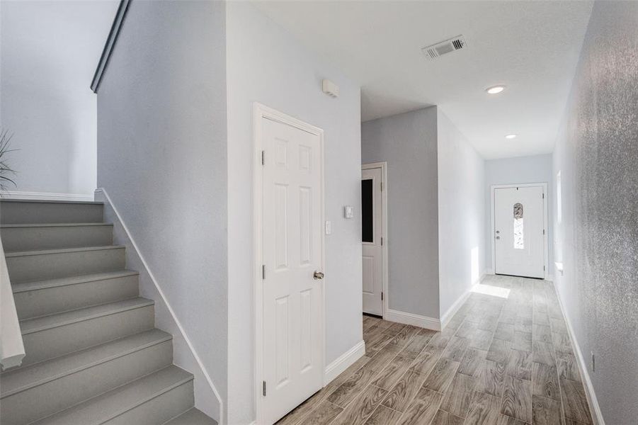 Spacious, unfurnished interior of a new home in , Fort Worth (Image 14).