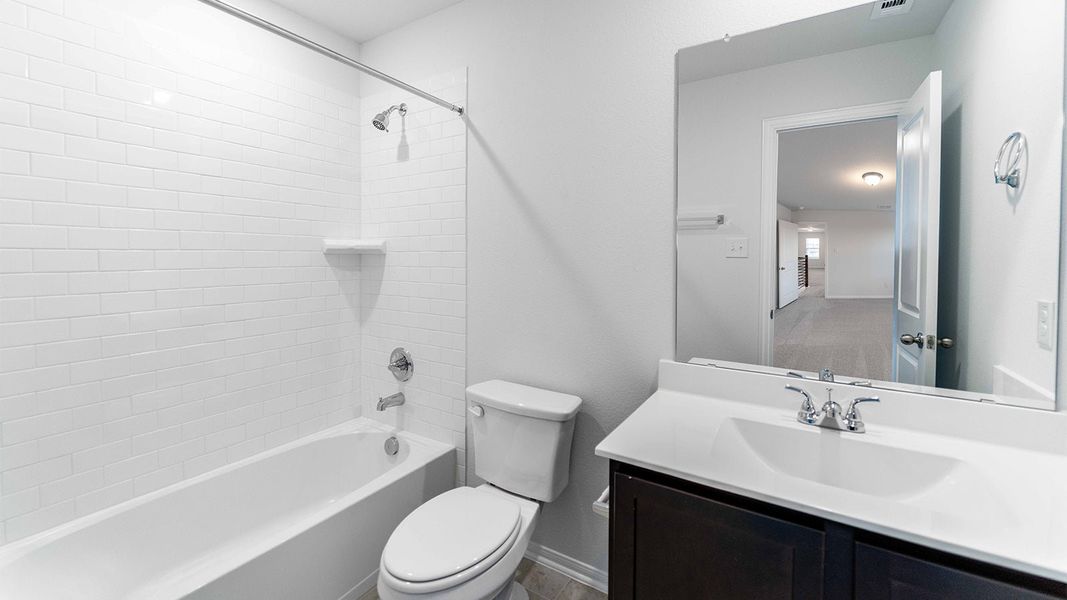 Furnished interior view inside a new home in Paramount, Kyle (Image 12).