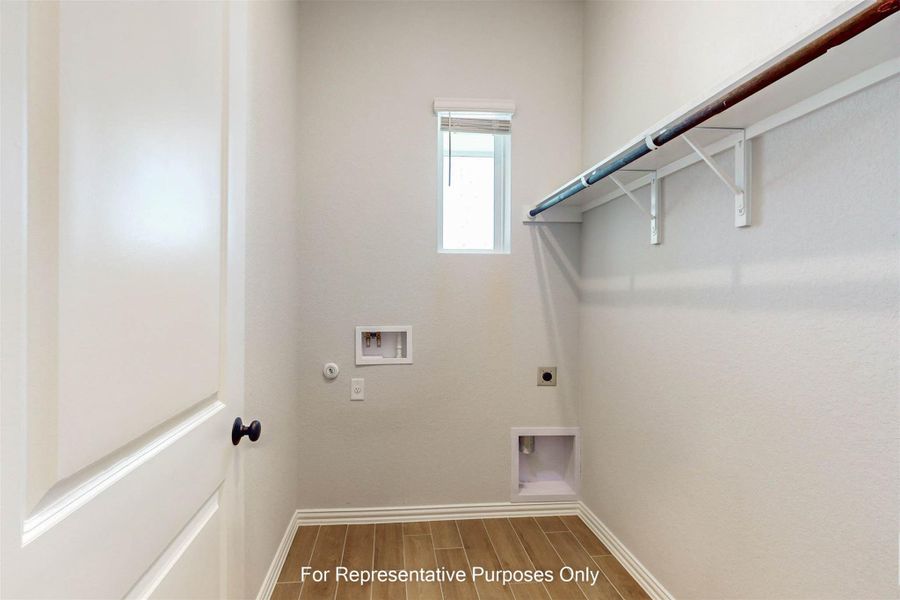 Spacious, unfurnished interior of a new home in Heritage, Dripping Springs (Image 22). Spacious, unfurnished interior of a new home in Heritage, Dripping Springs (Image 22).