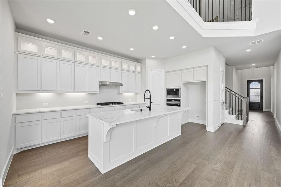Furnished interior view inside a new home in Trinity Falls, McKinney (Image 5). Furnished interior view inside a new home in Trinity Falls, McKinney (Image 5).