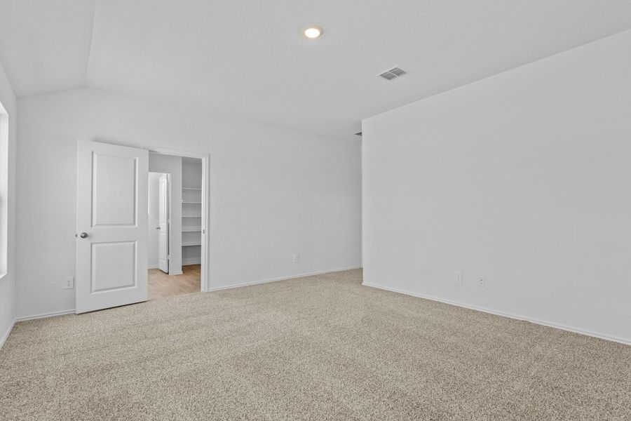 Spacious, unfurnished interior of a new home in Wayside, Uhland (Image 33). Spacious, unfurnished interior of a new home in Wayside, Uhland (Image 33).
