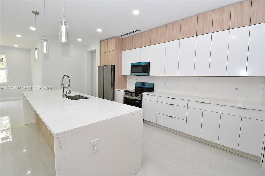 Furnished interior view inside a new home in , Lehigh Acres (Image 10).