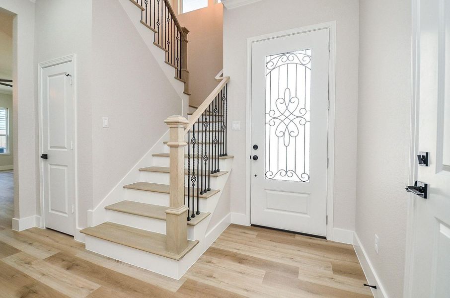 Spacious, unfurnished interior of a new home in , Houston (Image 19). Spacious, unfurnished interior of a new home in , Houston (Image 19).