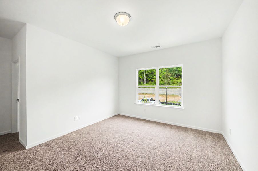 Spacious, unfurnished interior of a new home in Ironhorse, Dickson (Image 18).