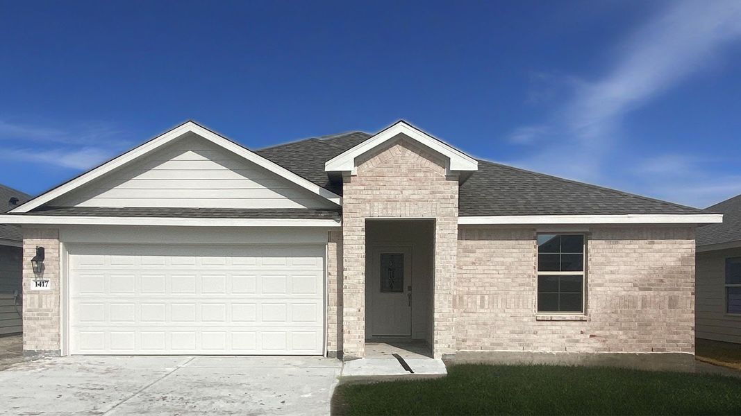Front exterior of a new home in Somerset at Sinton, Sinton, TX, highlighting curb appeal (Image 1). Front exterior of a new home in Somerset at Sinton, Sinton, TX, highlighting curb appeal (Image 1).