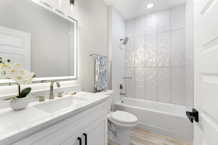 8636-100th-Ave-HigMedia-036-1280