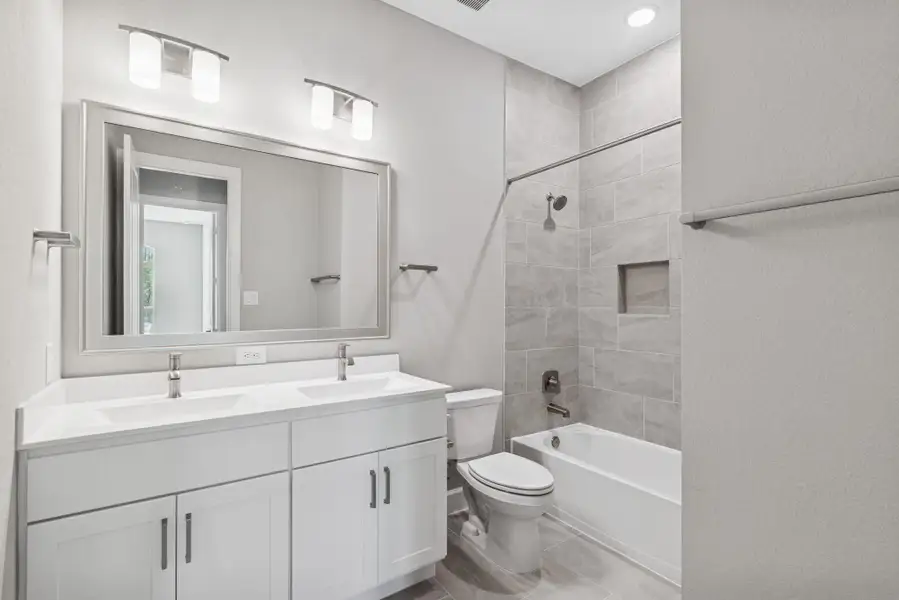 Furnished interior view inside a new home in ARTAVIA 65' Homesites, Conroe (Image 11). Furnished interior view inside a new home in ARTAVIA 65' Homesites, Conroe (Image 11).