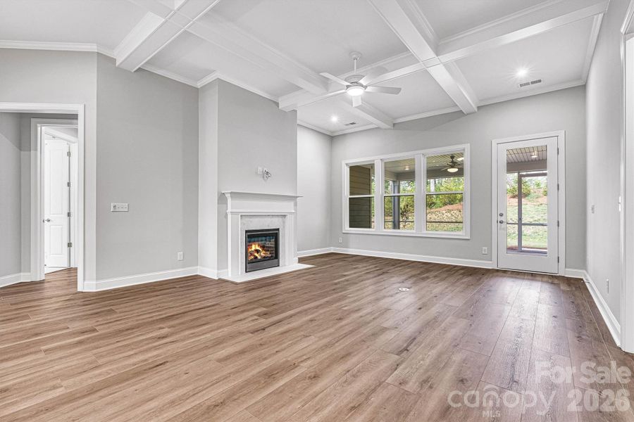 Spacious, unfurnished interior of a new home in Cresswind Charlotte, Charlotte (Image 15).