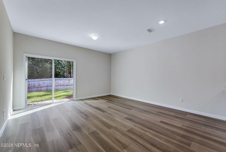 Spacious, unfurnished interior of a new home in , Orange Park (Image 17).