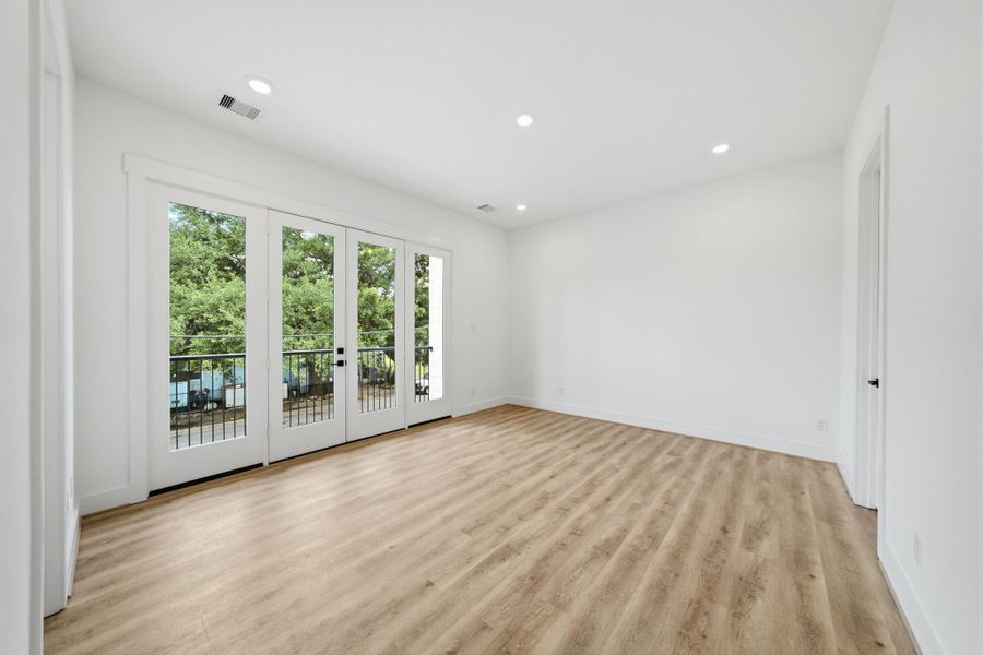 Spacious, unfurnished interior of a new home in , Houston (Image 19). Spacious, unfurnished interior of a new home in , Houston (Image 19).