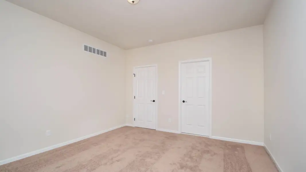 Representative unfurnished interior of a home built from the The Abington by Norfolk Homes in Offsite Builds Southern Michigan, Ann Arbor (Image 59).