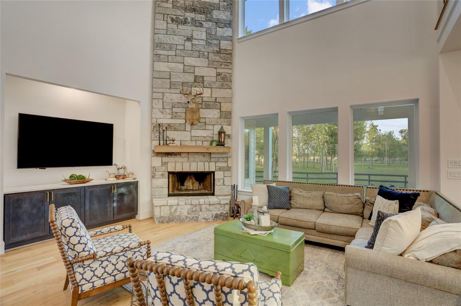 Furnished interior view inside a new home in , Richmond (Image 40).