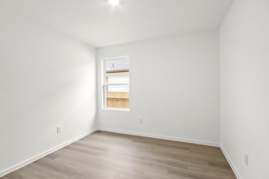 Spacious, unfurnished interior of a new home in Harrington Trails at The Canopies, Splendora (Image 13).