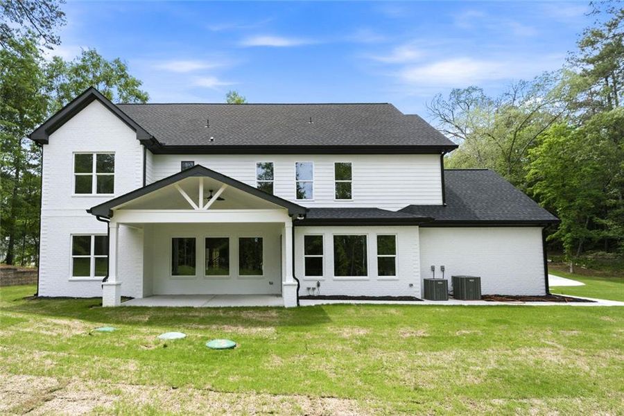 Exterior details and patio area of a home in , Lawrenceville (Image 4).
