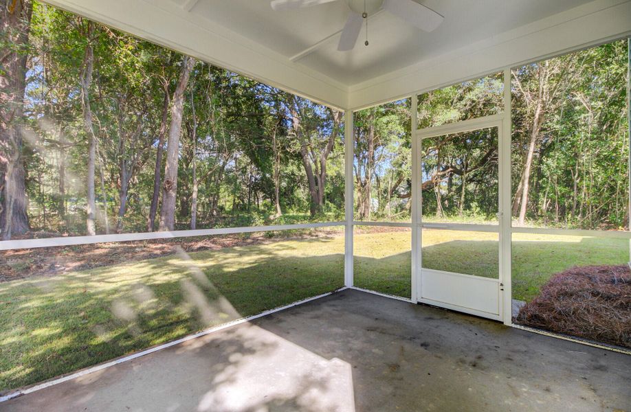 Exterior details and patio area of a home in , Charleston (Image 16).