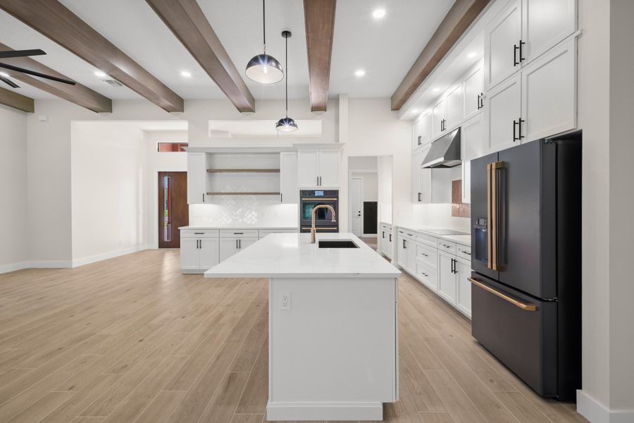 CM MEDIA-54 CM MEDIA-54