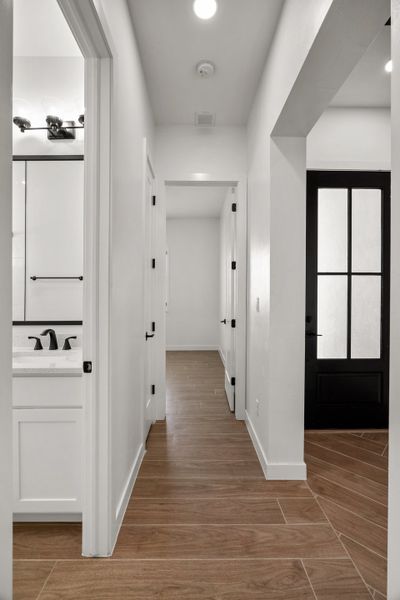 Spacious, unfurnished interior of a new home in Gateway Estates, El Paso (Image 18). Spacious, unfurnished interior of a new home in Gateway Estates, El Paso (Image 18).