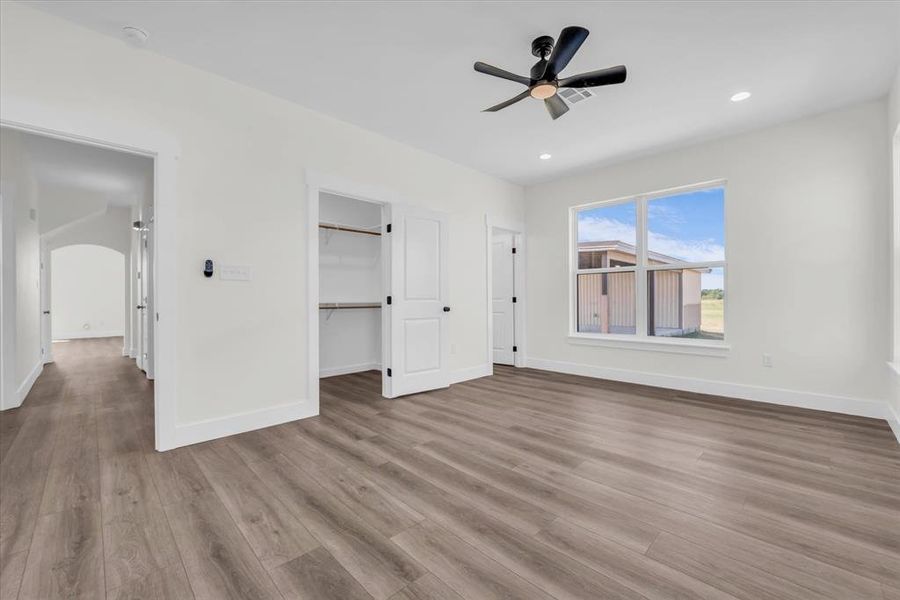 Spacious, unfurnished interior of a new home in , Elm Mott (Image 23). Spacious, unfurnished interior of a new home in , Elm Mott (Image 23).