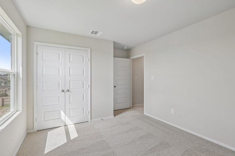 Spacious, unfurnished interior of a new home in Edgebrooke, Pflugerville (Image 23).