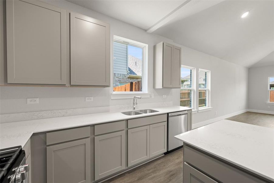 6728 Rockshire- Kitchen-5