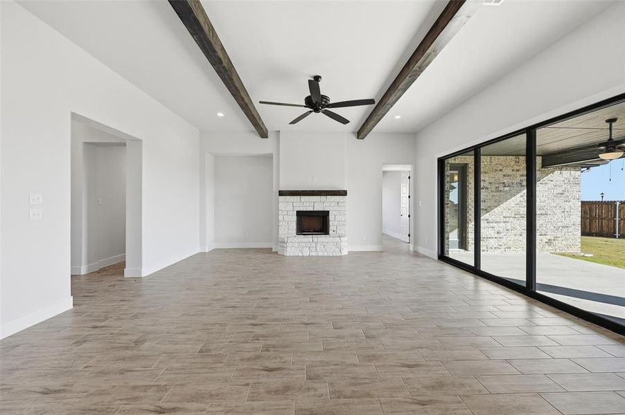 Spacious, unfurnished interior of a new home in Coyote Crossing, Godley (Image 24).