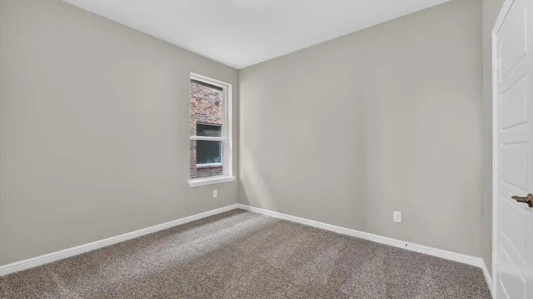 Spacious, unfurnished interior of a new home in Bluestem, Rhome (Image 18).