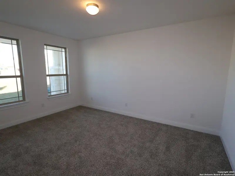 Spacious, unfurnished interior of a new home in Everly Estates, San Antonio (Image 12).