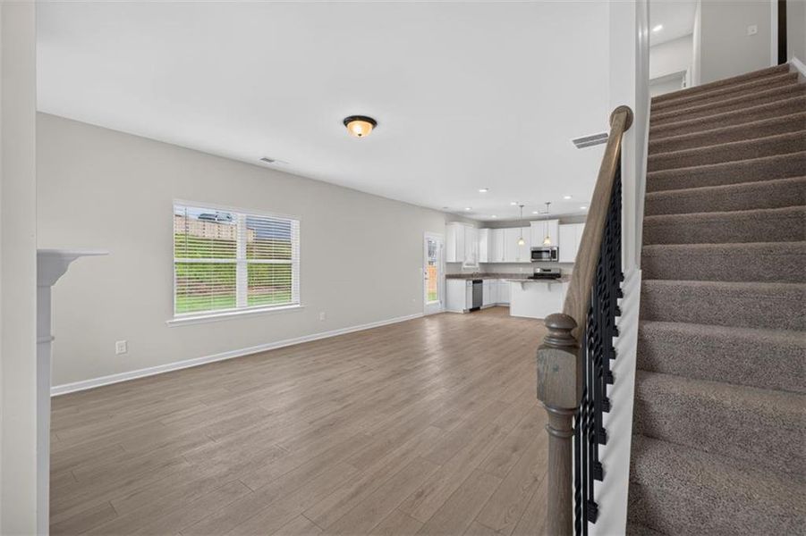 Spacious, unfurnished interior of a new home in Jones Ridge, Dallas (Image 67). Spacious, unfurnished interior of a new home in Jones Ridge, Dallas (Image 67).