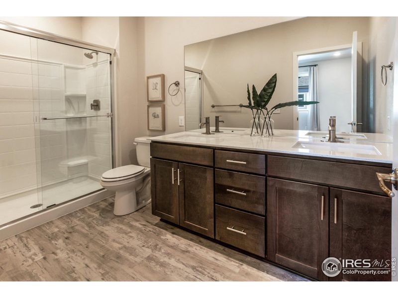 EXAMPLE PHOTO: MASTER BATH