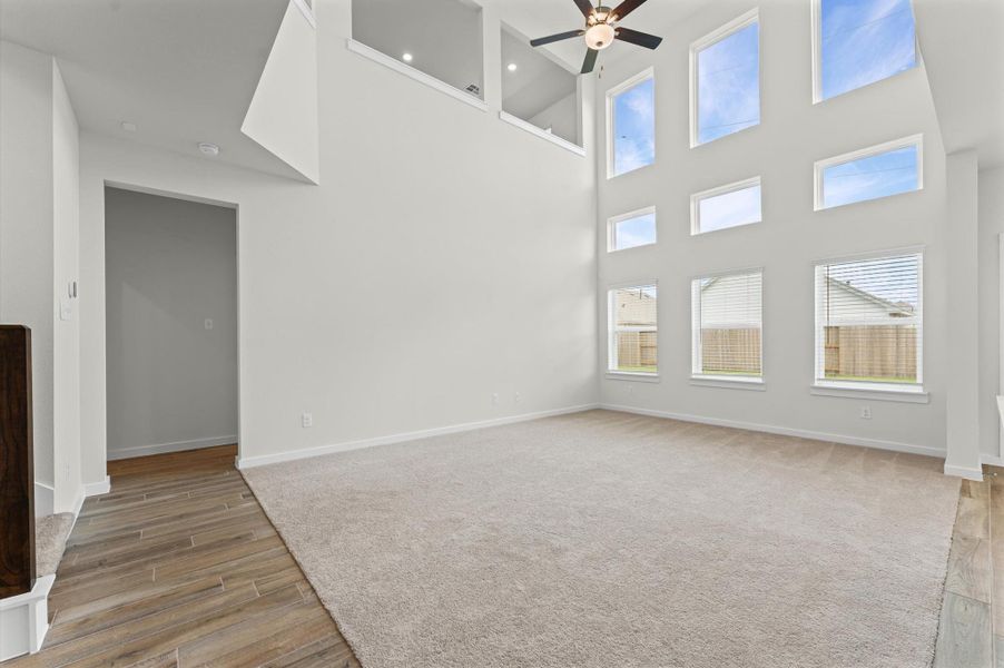 Spacious, unfurnished interior of a new home in , Angleton (Image 23).