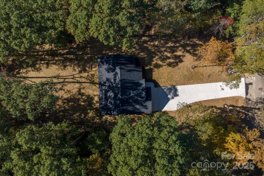 Image 31 of a home in .