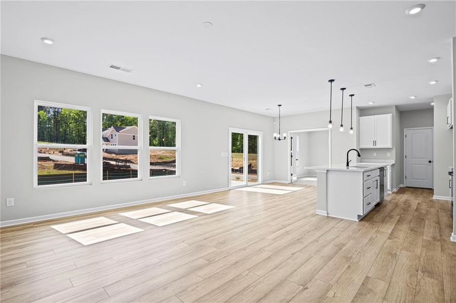 Spacious, unfurnished interior of a new home in Sage Woods, Dallas (Image 32).