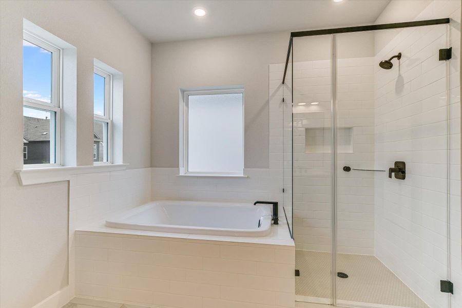 Owner's Bathroom Owner's Bathroom