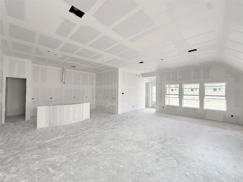 Image 32 of a home in Sunterra.