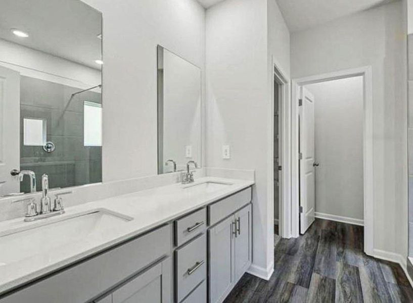 Furnished interior view inside a new home in , Fairburn (Image 10).