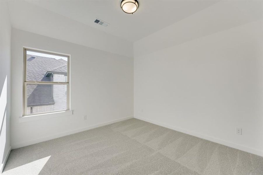 Spacious, unfurnished interior of a new home in BridgeWater, Midlothian (Image 20).