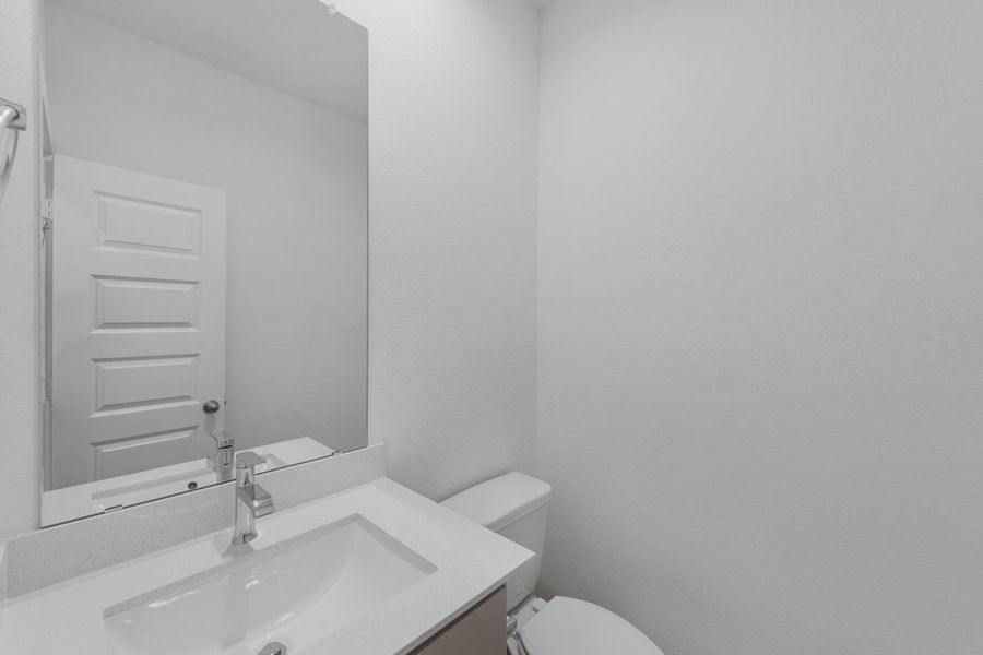 Furnished interior view inside a new home in Grand Mason Crossing, Katy (Image 12).