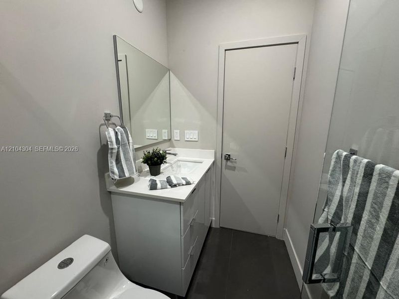 Furnished interior view inside a new home in , Fort Lauderdale (Image 8).