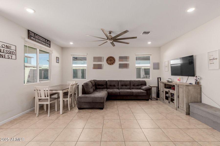 08 De Luna 08 De Luna