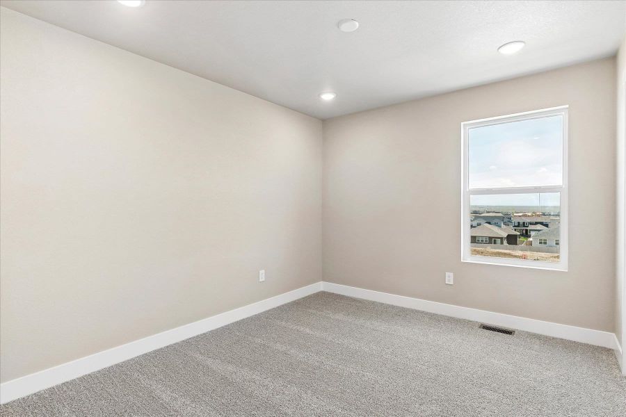 Spacious, unfurnished interior of a new home in The Trails at Aspen Ridge, Colorado Springs (Image 23).