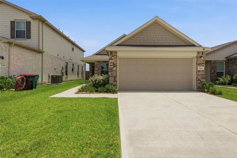 Front exterior of a new home in , Katy, TX, highlighting curb appeal (Image 18).