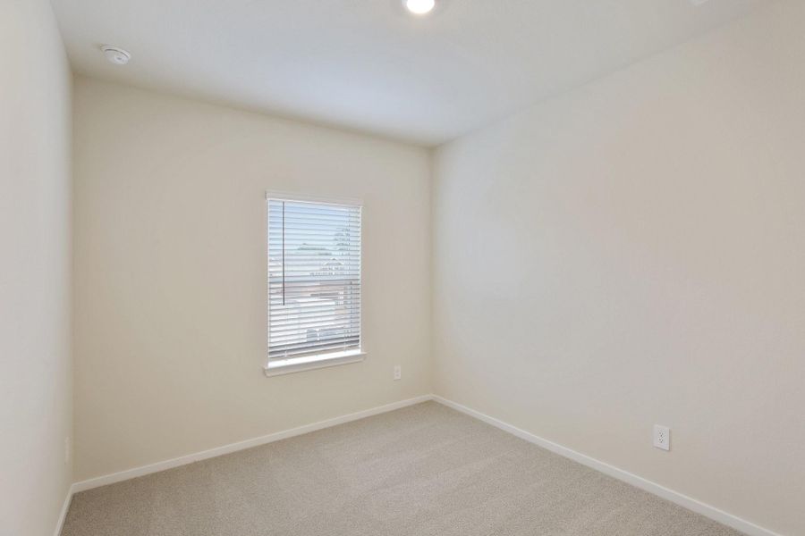 Spacious, unfurnished interior of a new home in Pinewood Trails - City Series, Atascocita (Image 28).